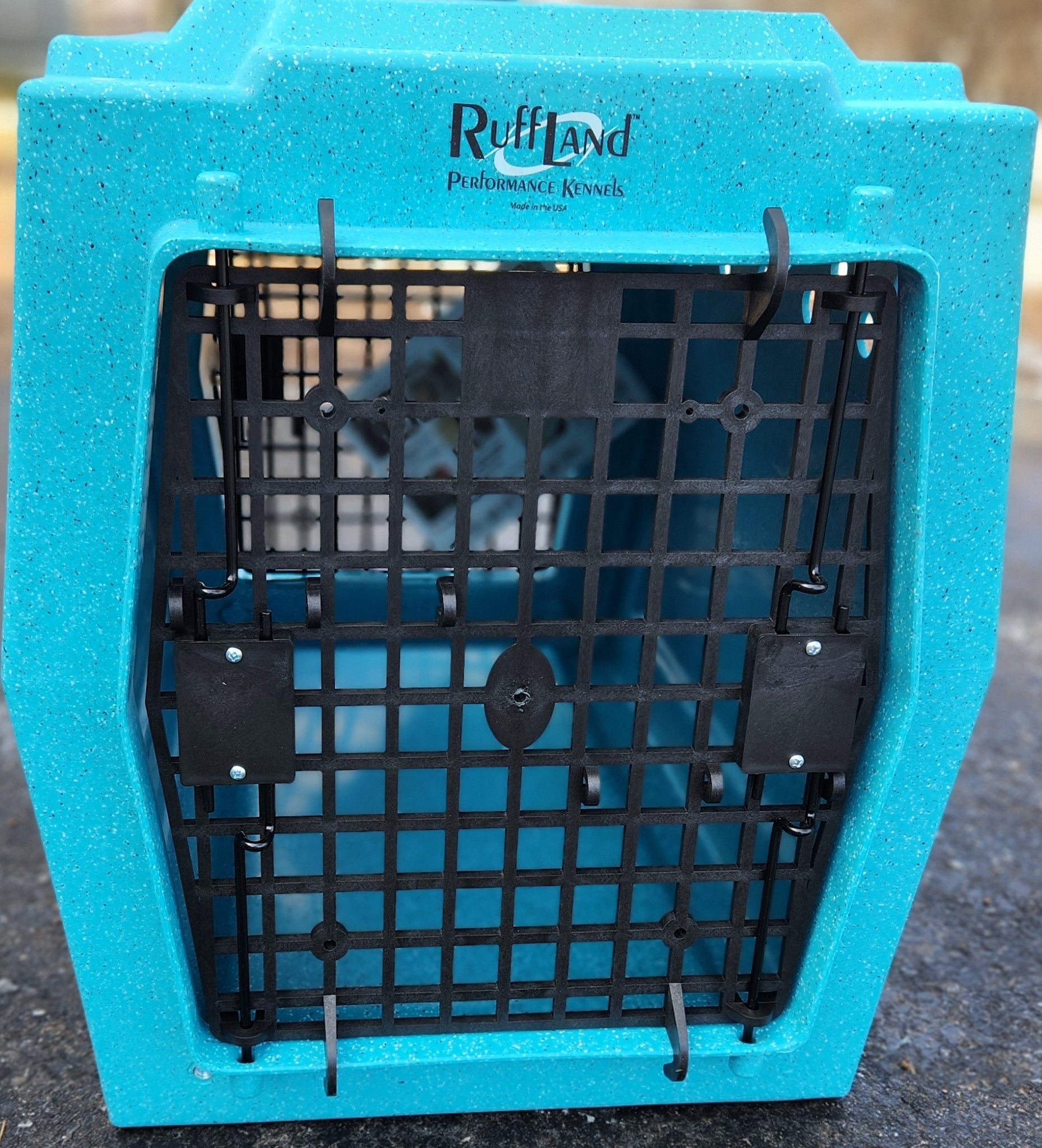 Ruffland Intermediate Double Door Kennel – PrairieGrassOutfitters.com