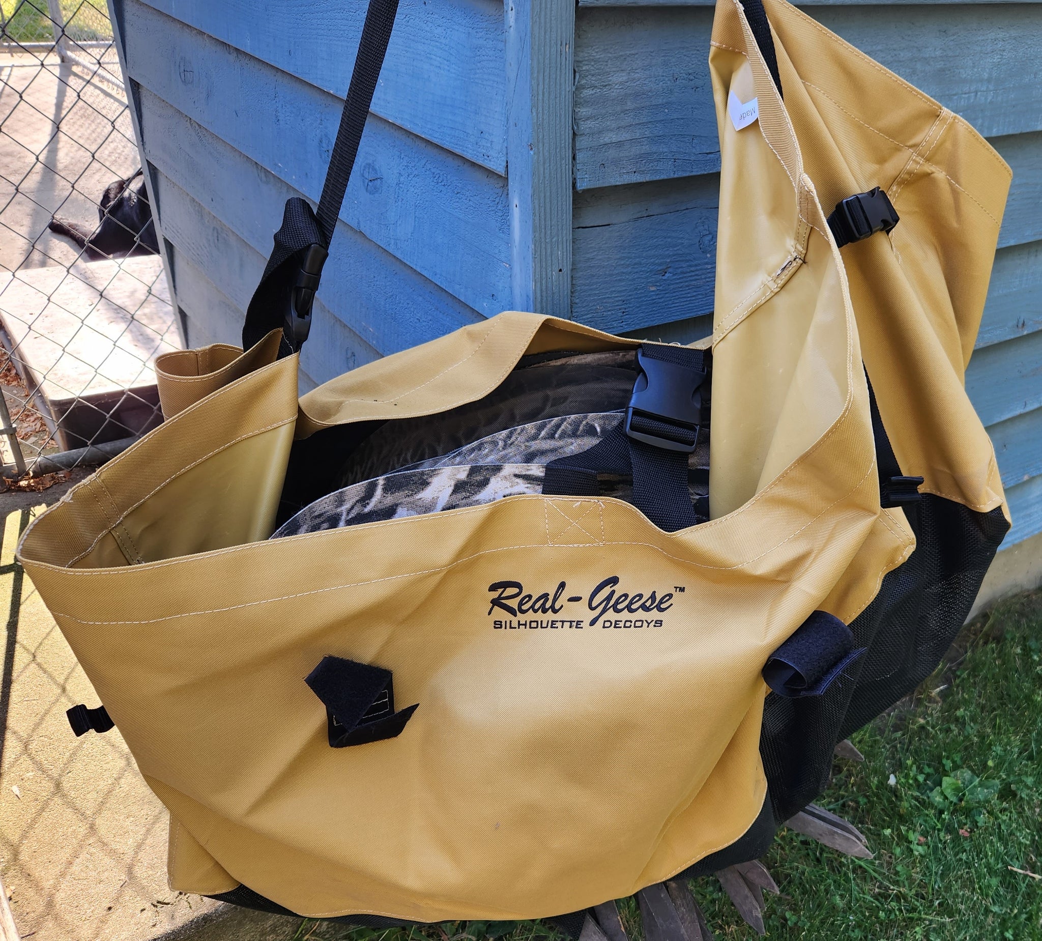 Real Geese Silhouette Carry Bag