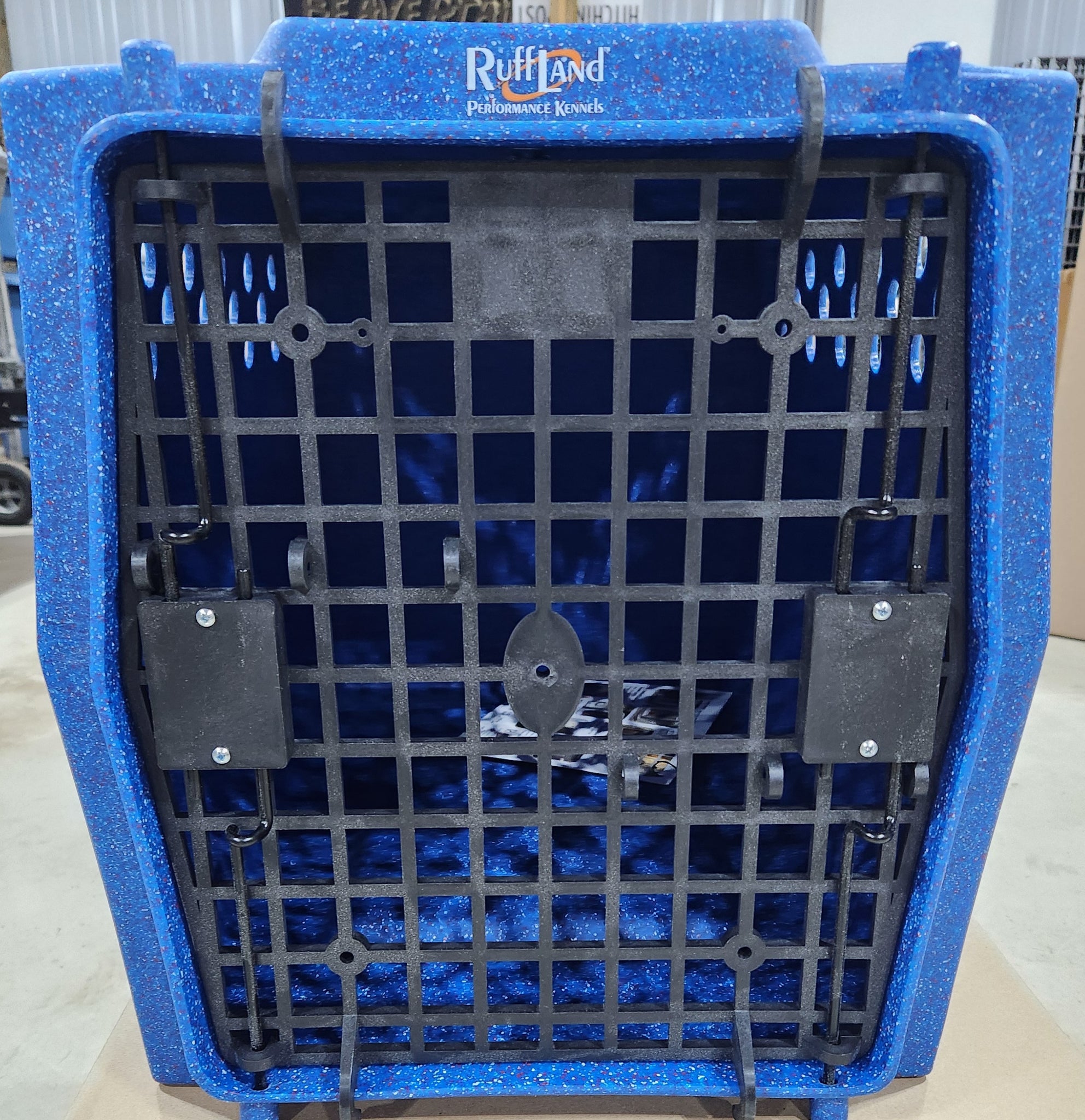 Ruff Land Kennels Mid-Size